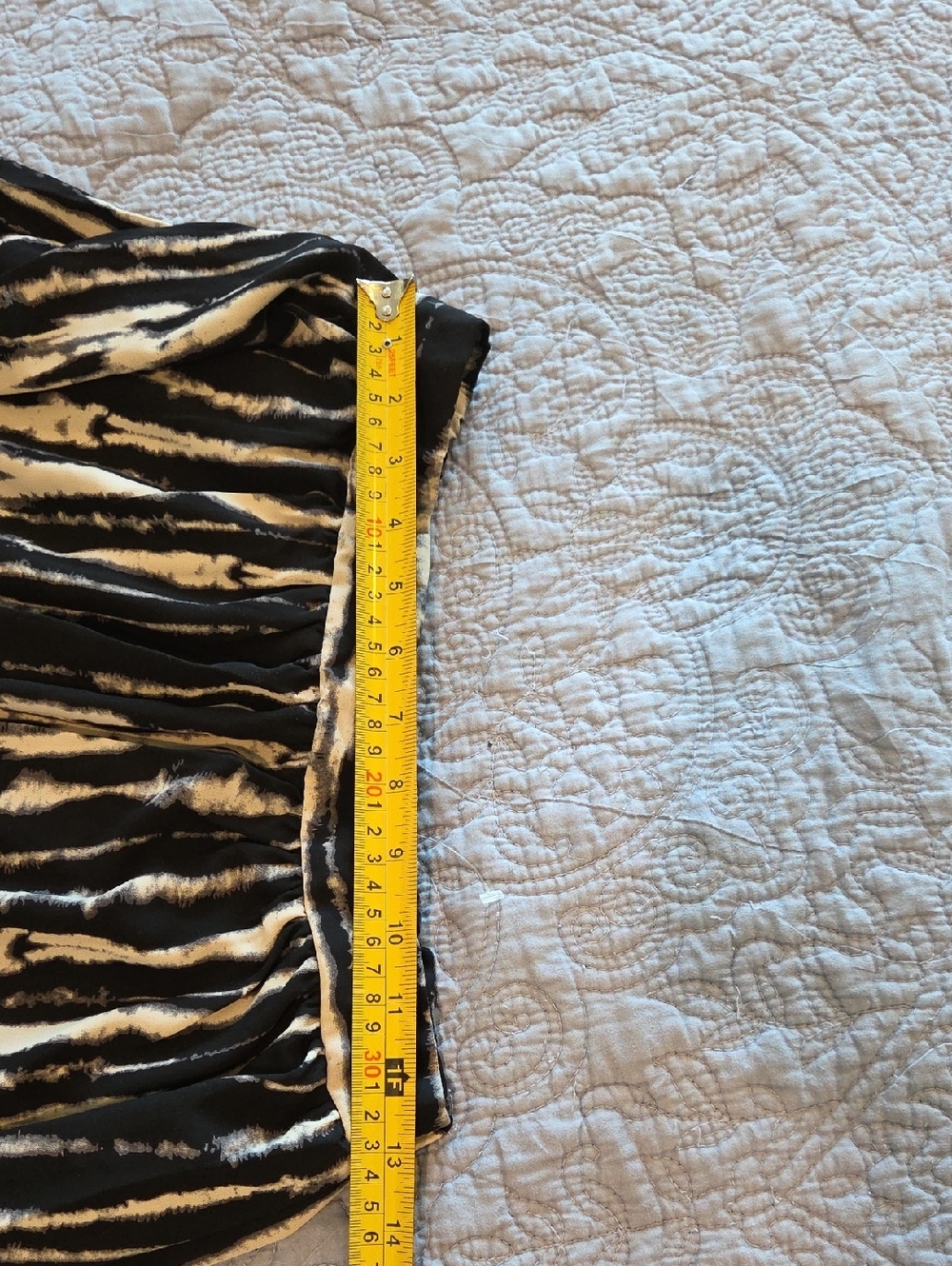 painted threads Black and Cream Striped A-Line Skirt Size L! - Picture 6 of 8